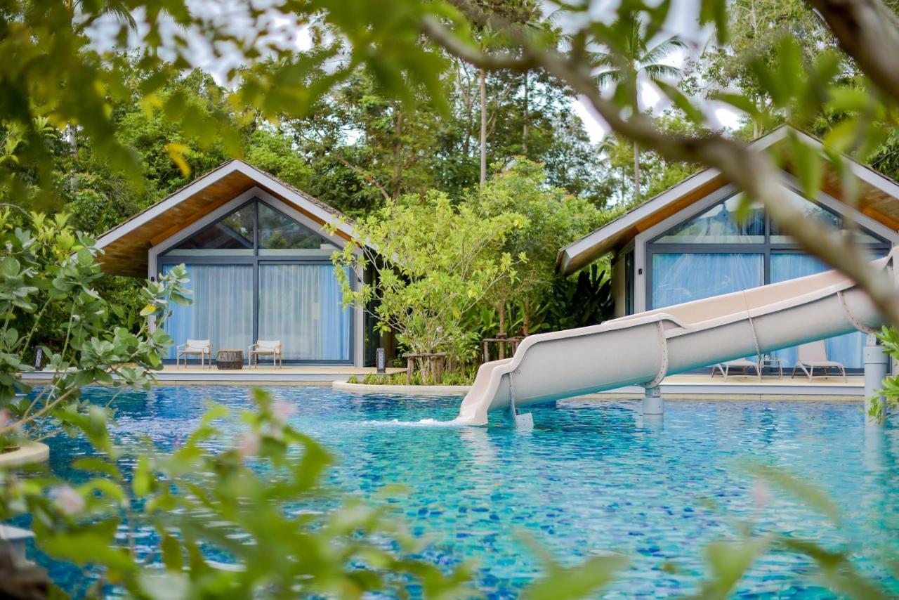One-Bedroom Villa Pool Access Schedule Boat Transfer