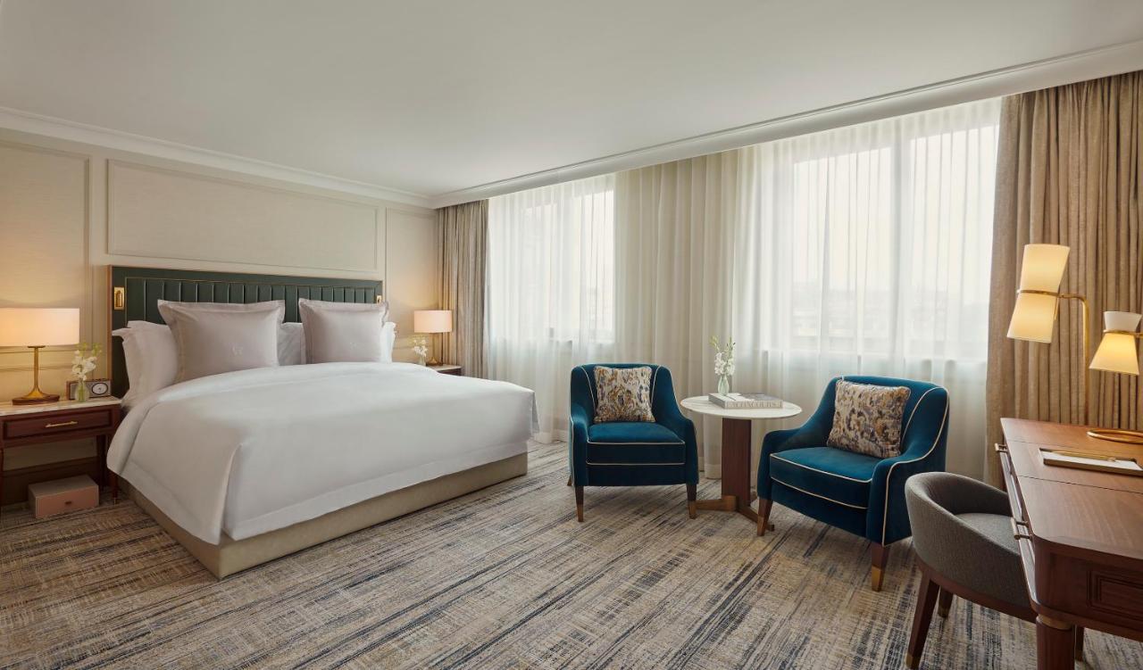 Deluxe Room exclusive access to Cadogan private gardens,1146326566:JPEG