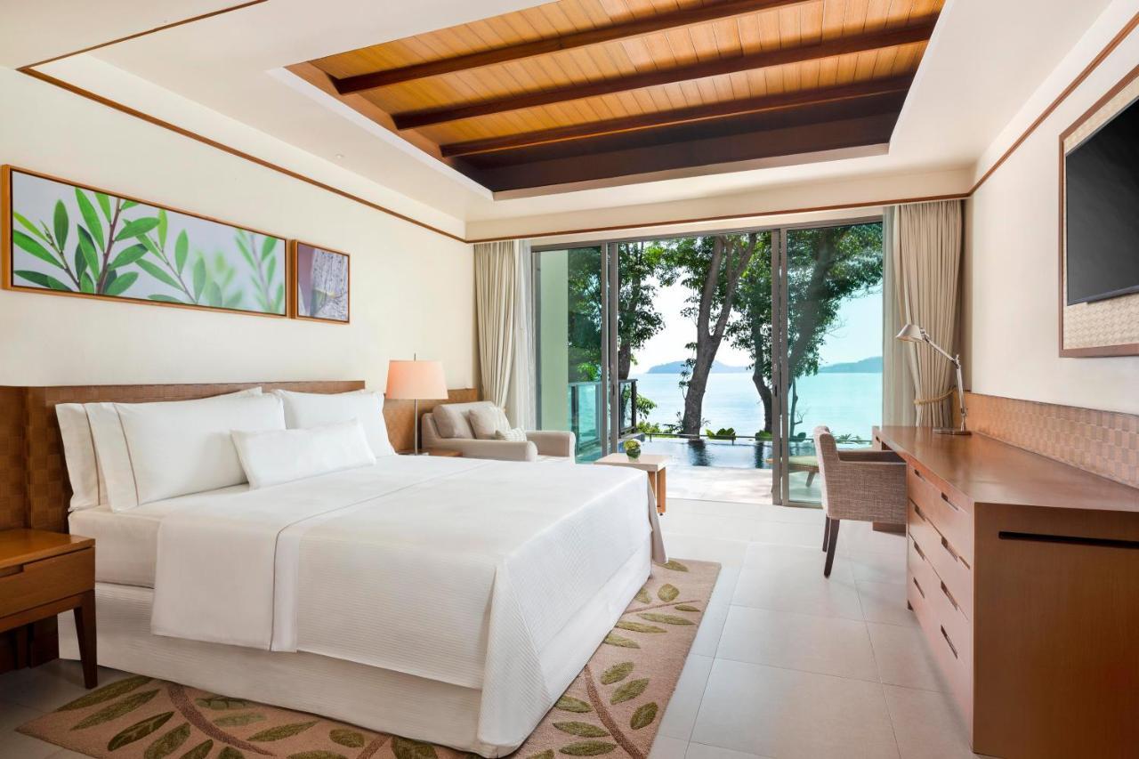Oceanfront View 3 Bedroom Villa