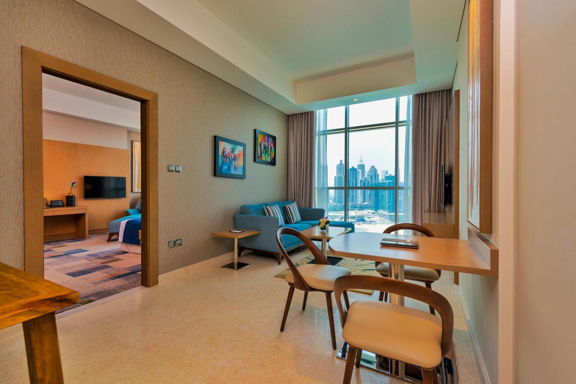 Suite con 1 Camera da Letto - Vista Canale di Dubai e Accesso Gratuito alla Spiaggia Privata dell'Hotel a Palm-Jumeirah