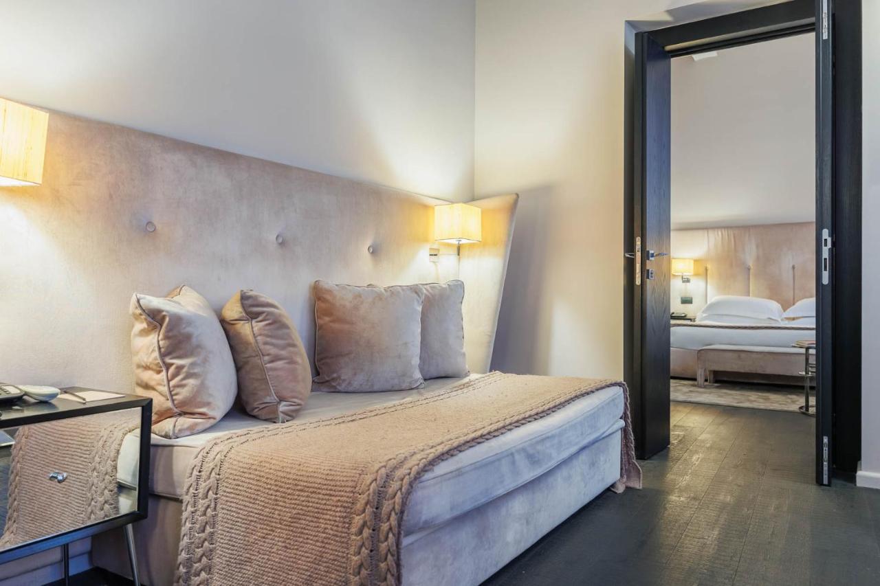 Suite,1321955320:JPEG