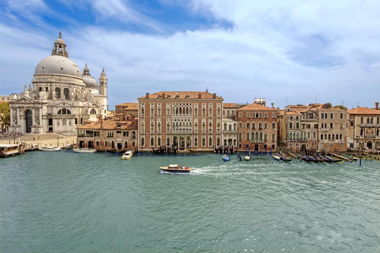 Camera Landmark più spaziosa con vista sul canale, 1 letto king o 2 letti singoli