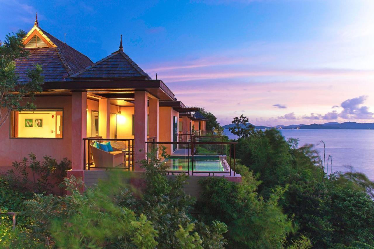 Oceanfront View 1 Bedroom Larger Villa 1 King