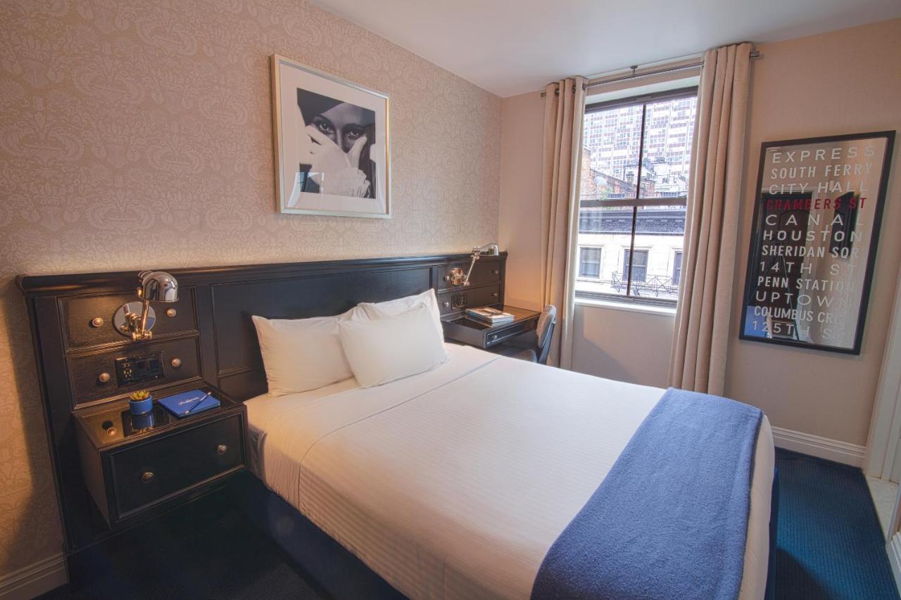 Studio 1 Queen Bed,1588112482:JPEG