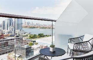 King With Balcony,1448623108:JPEG