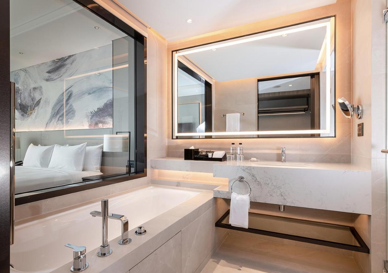 Deluxe Room Extra Bed – Triple Occupancy