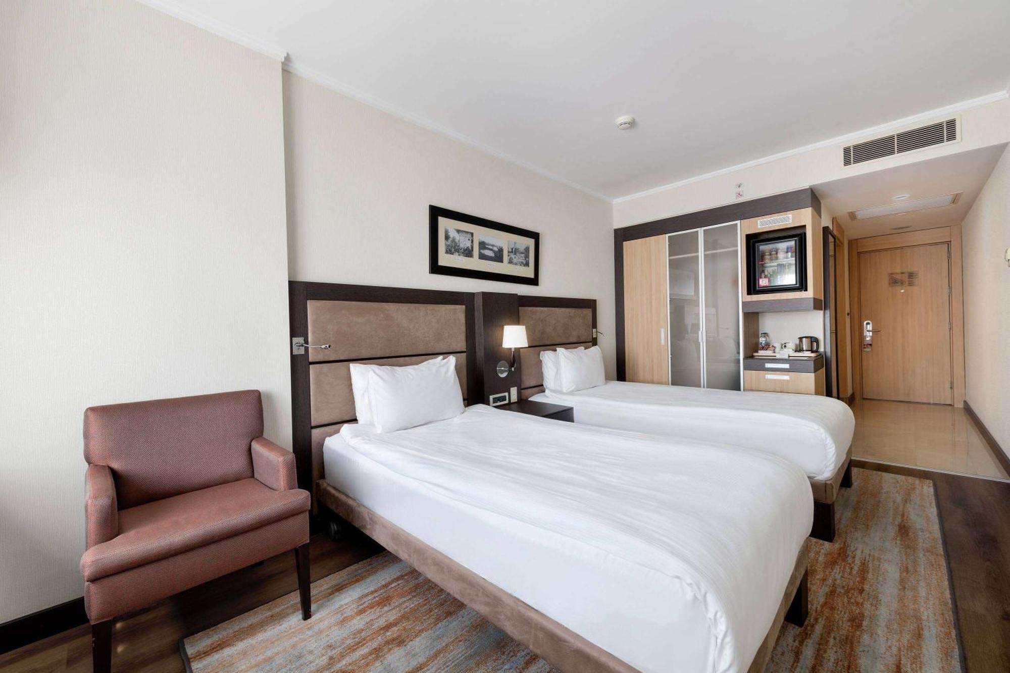 Standard Twin Room,1549790932:JPEG