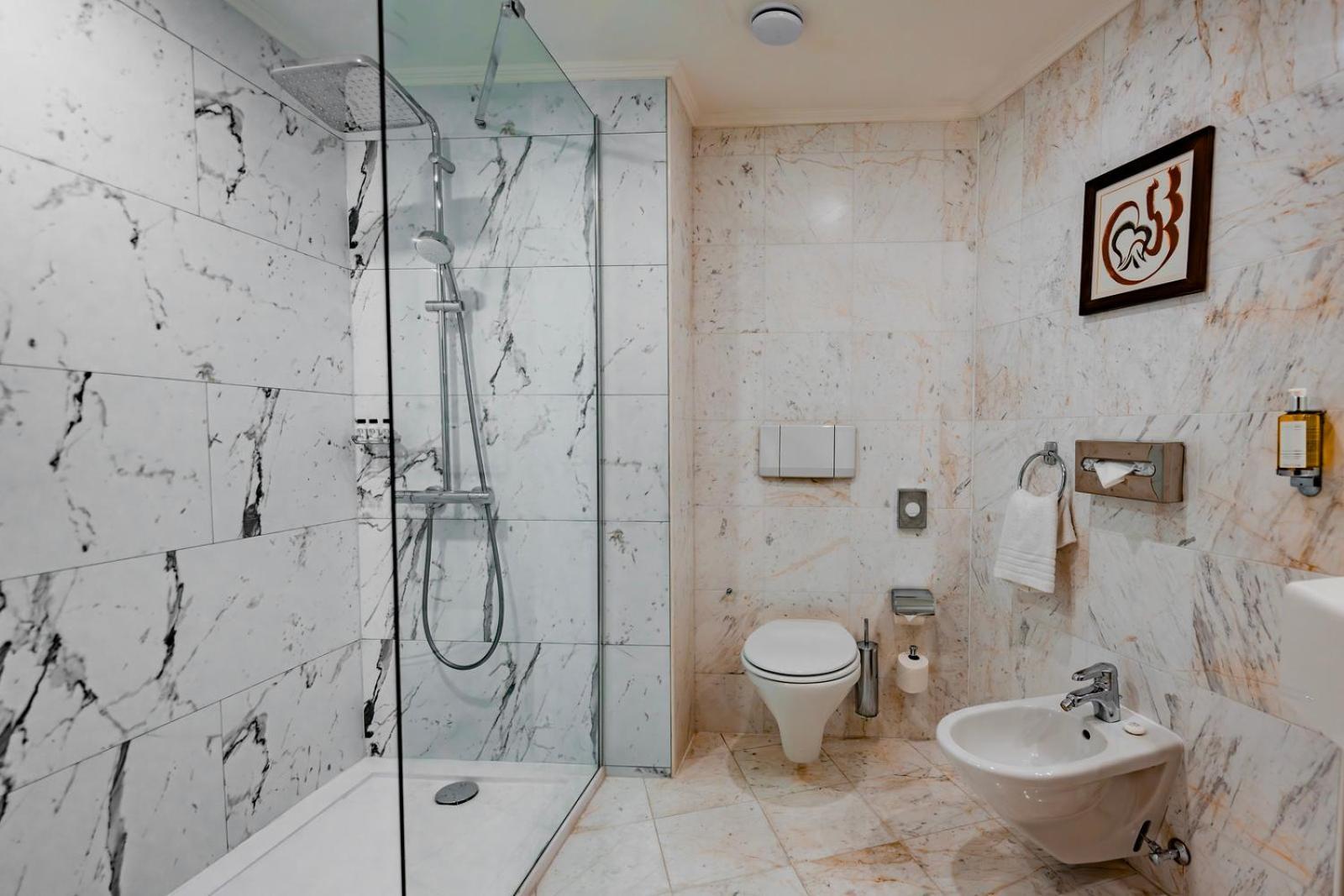 Family Suite,1584394329:JPEG