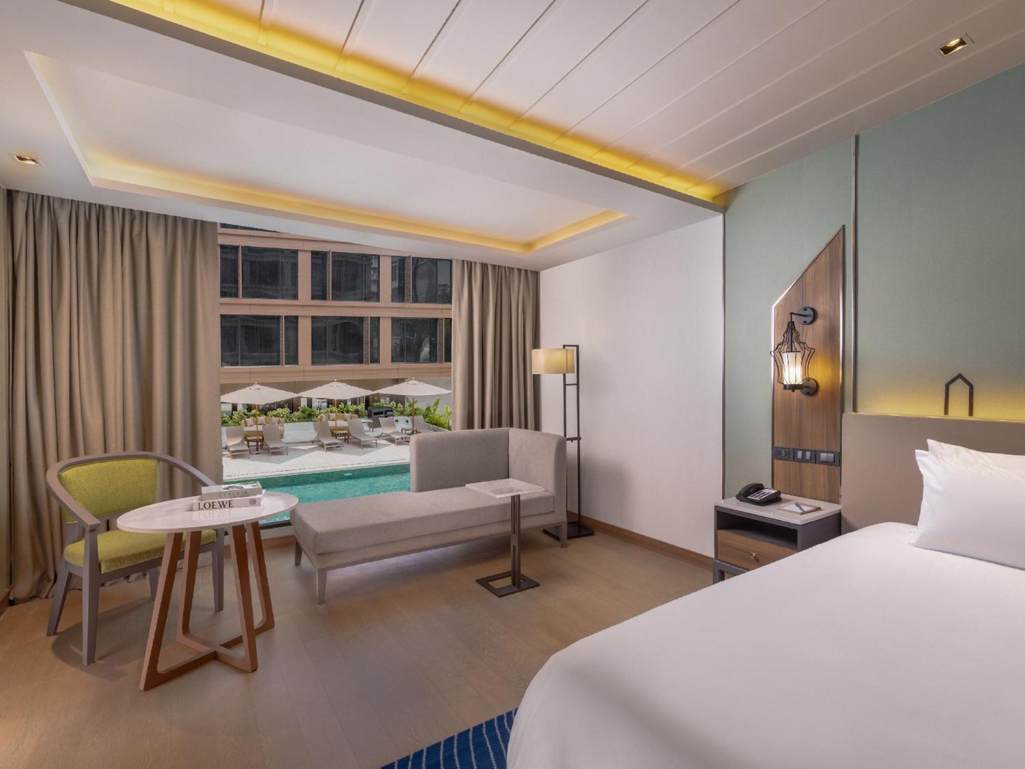 Premier Connecting Room Pool view