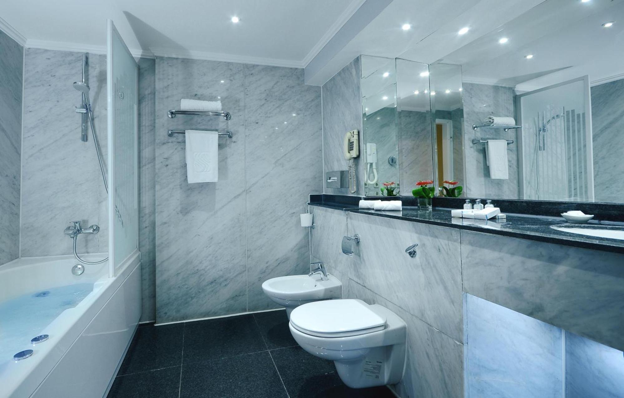 Junior Suite,1705850196:JPEG