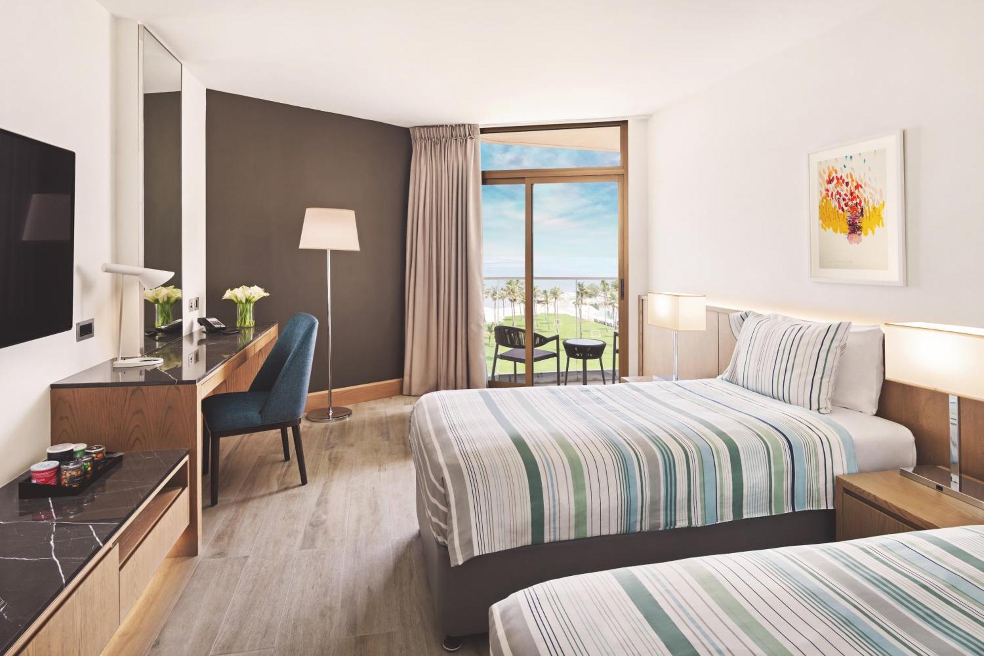 Two Sea View Connecting Family Rooms Private Beach & Splash Park,906484519:JPEG