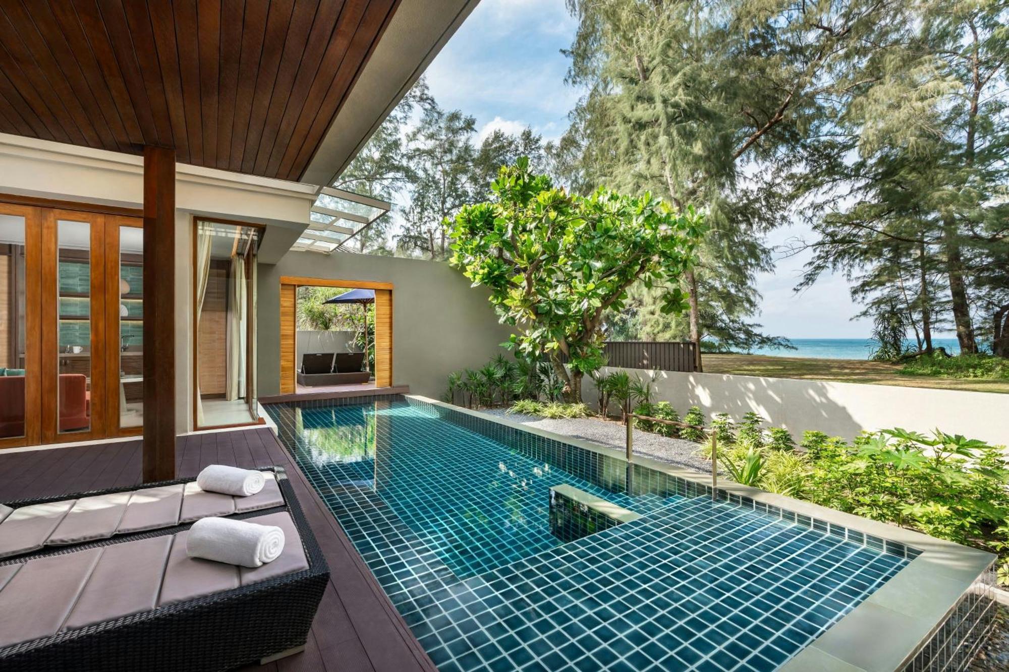 Oceanfront Three-Bedroom Villa Private Pool Newly Renovated