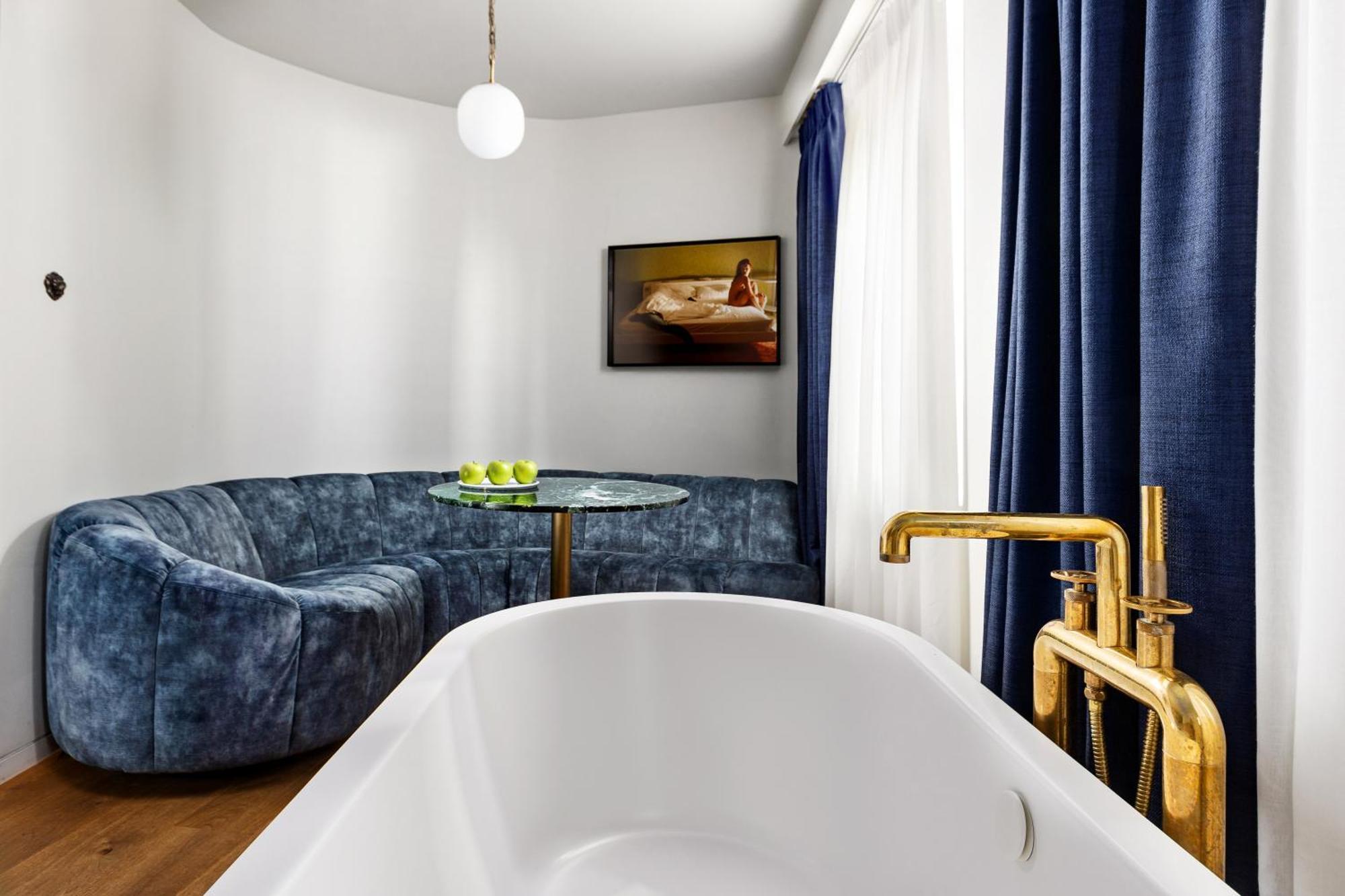 Superior Suite,1657221228:JPEG