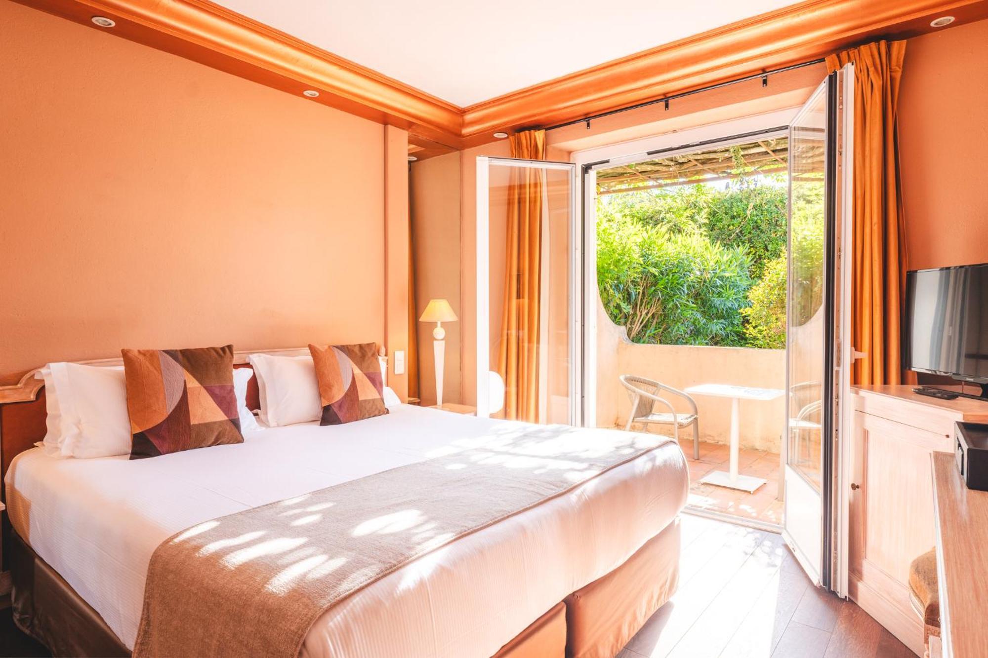 Standard Double Room,1680581762:JPEG