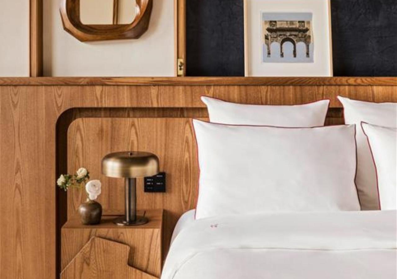 Deluxe Double Room,1682496322:JPEG