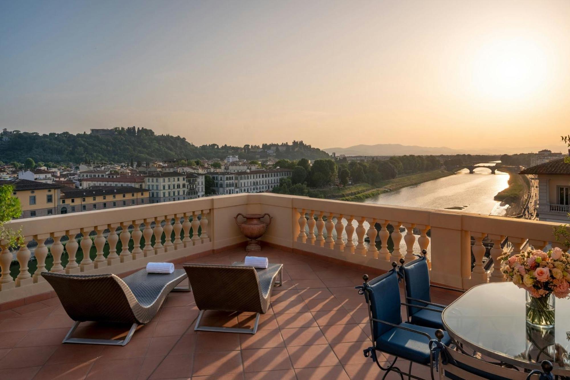 Suite King Presidenziale con Terrazza e Vista Fiume