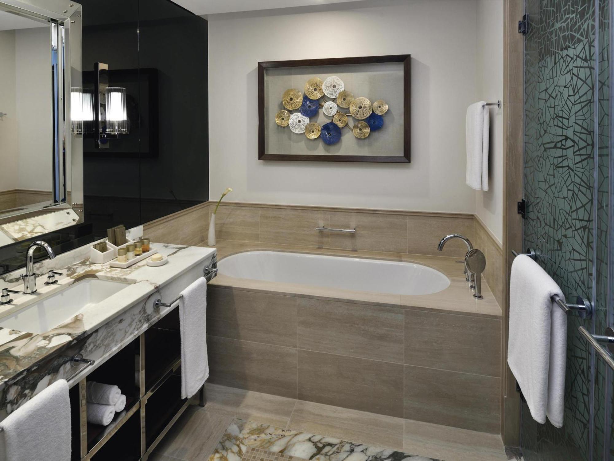 Executive King Room, Sea View with Lounge Access, Breakfast, Evening drinks and Canapés,1705052337:JPEG