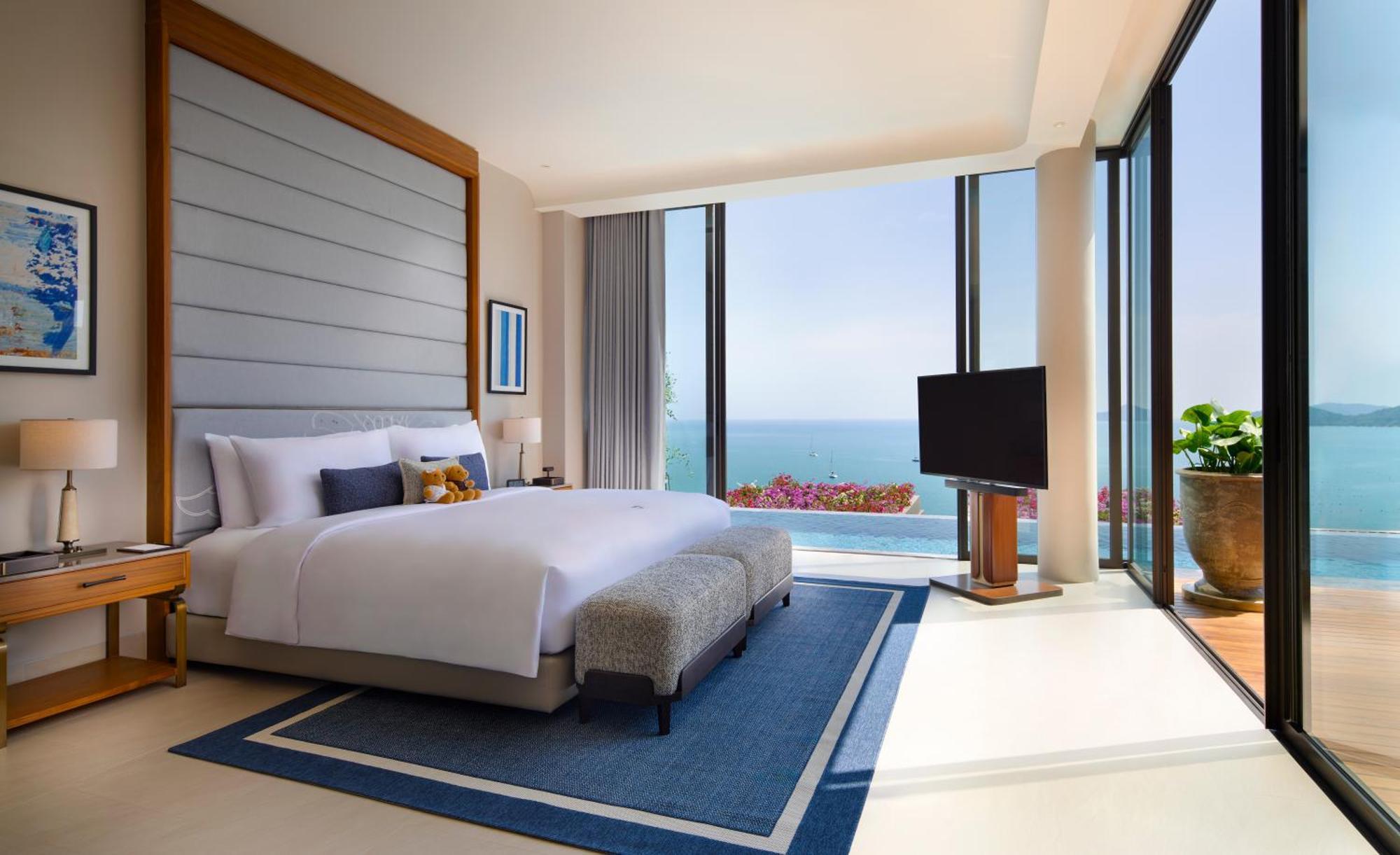 Three-Bedroom Executive Villa Sea View