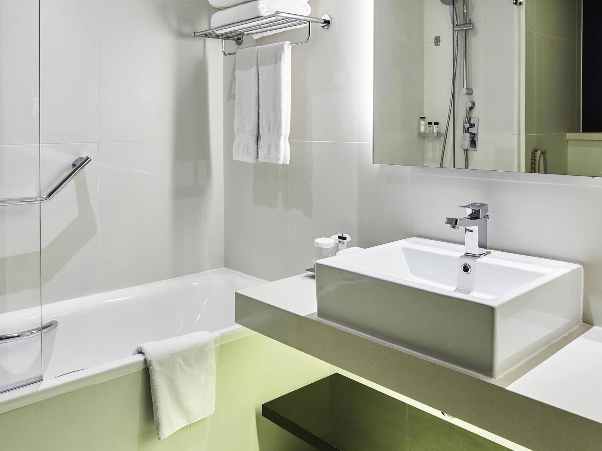 Family Room with sofa bed,1716990589:JPEG