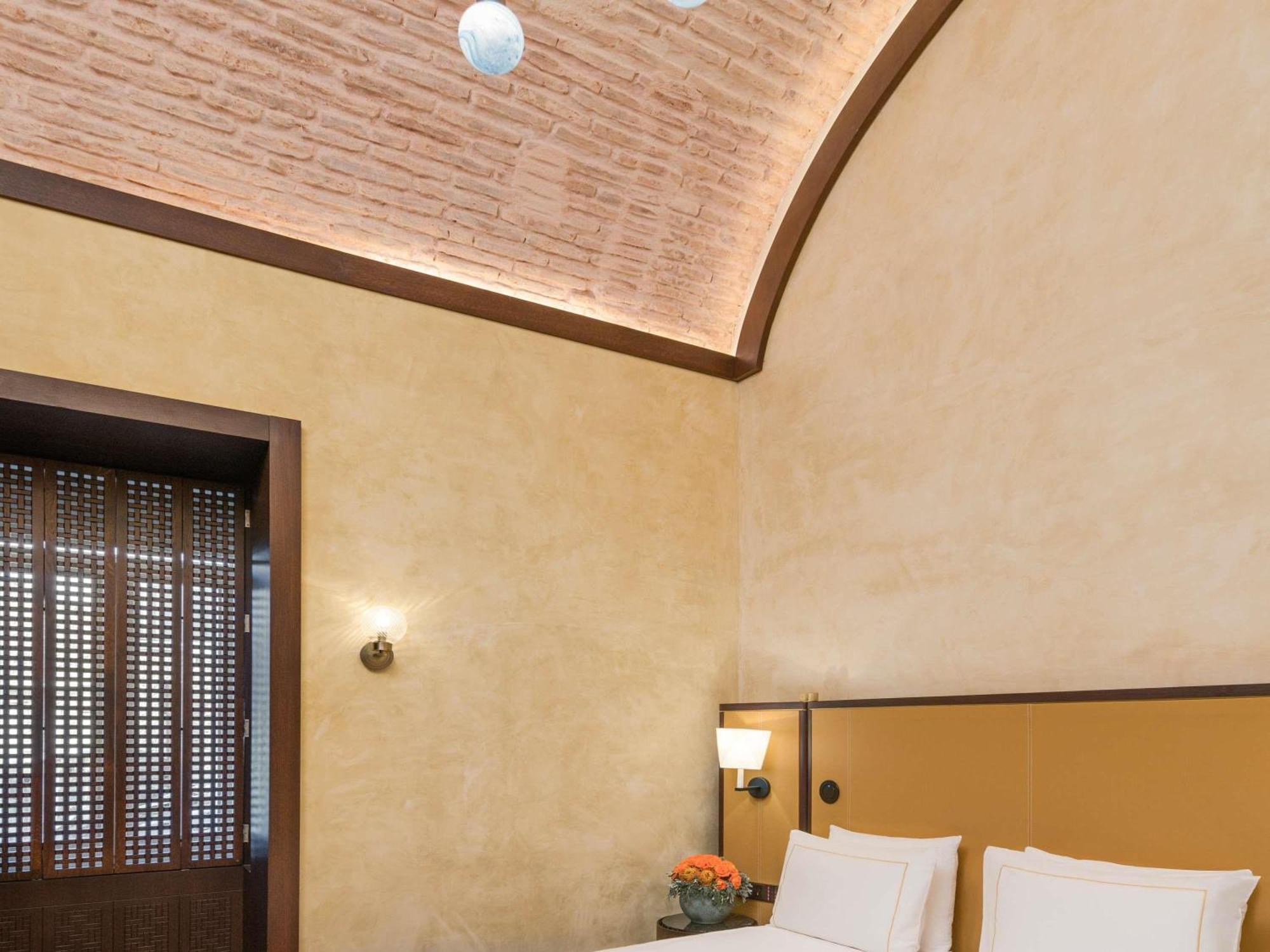 Classic King Room,1717142874:JPEG