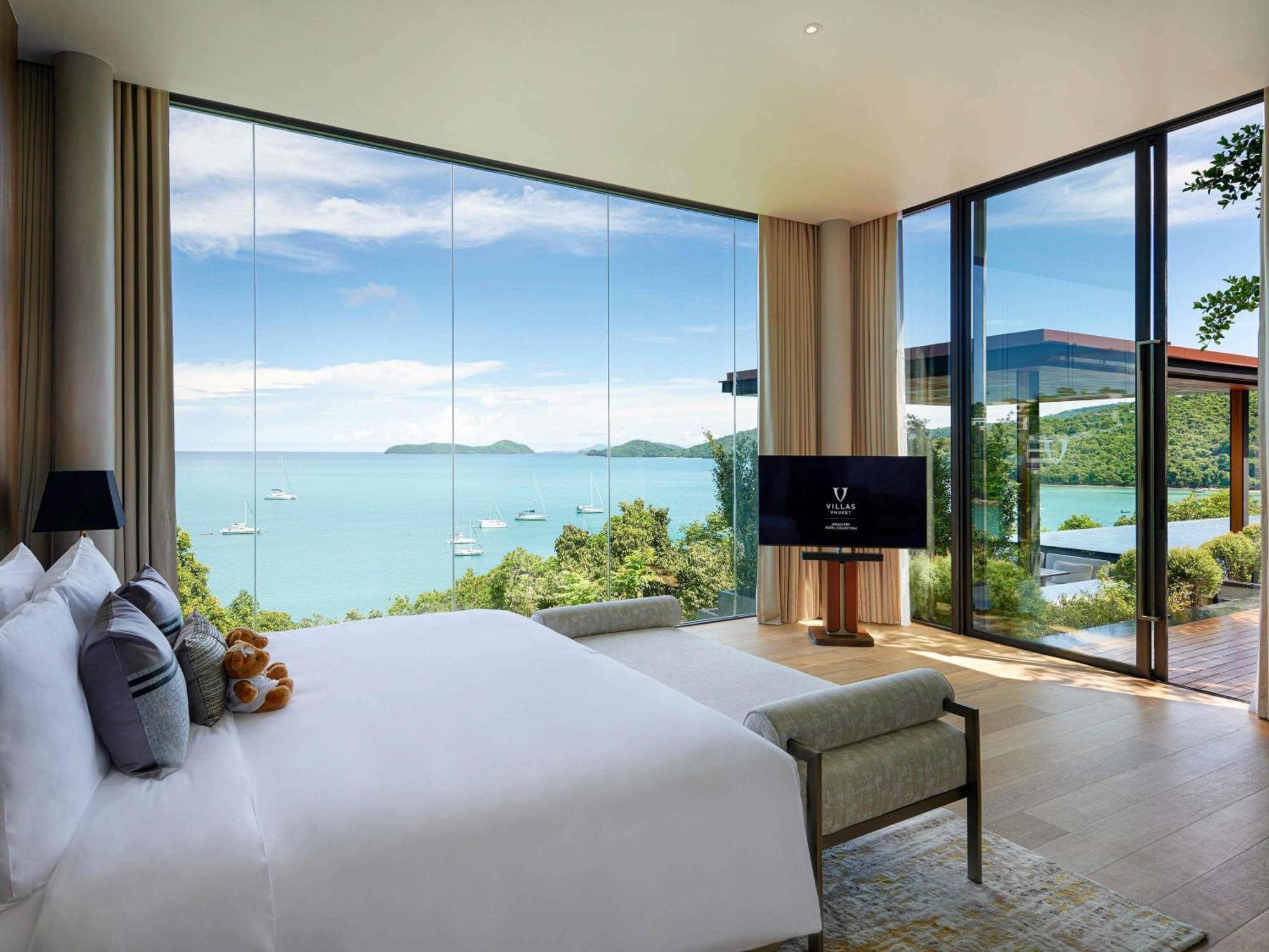 Four-Bedroom King Suite Ocean View Infinity Pool Hilltop Cliff