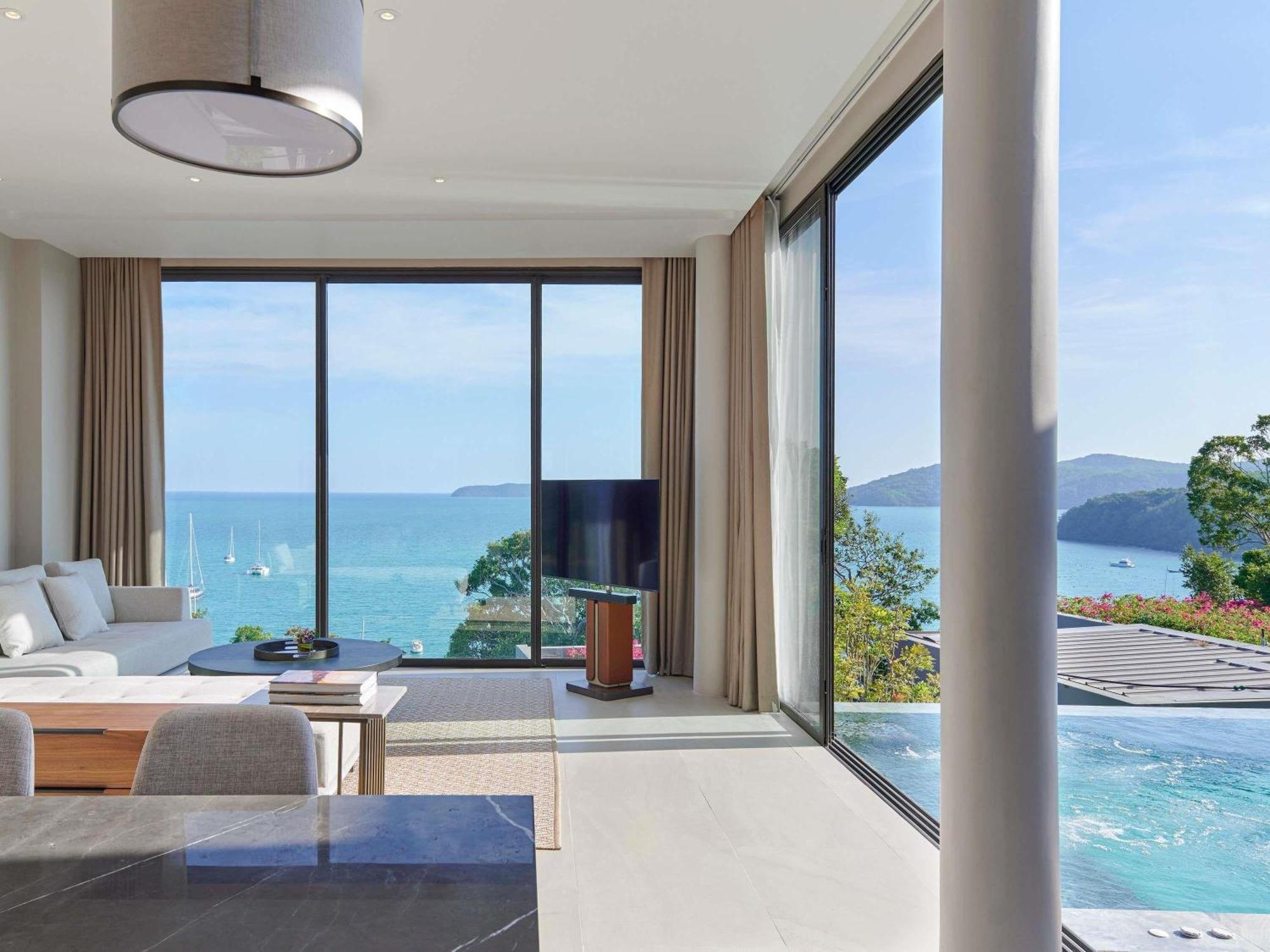 Three-Bedroom Villa Sea View 24-hour butler service