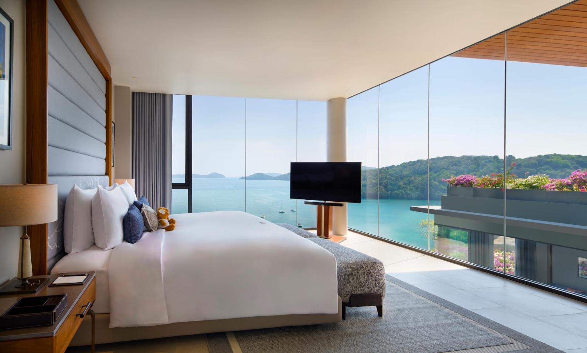 Three-Bedroom Executive Villa Sea View