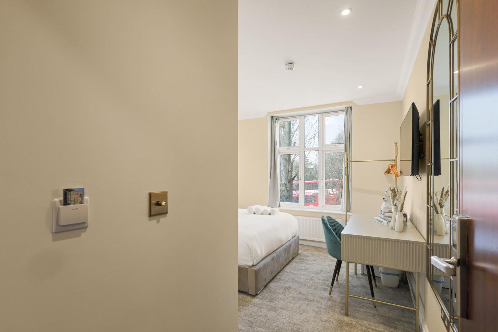 Superior Double Room,1739383019:JPEG