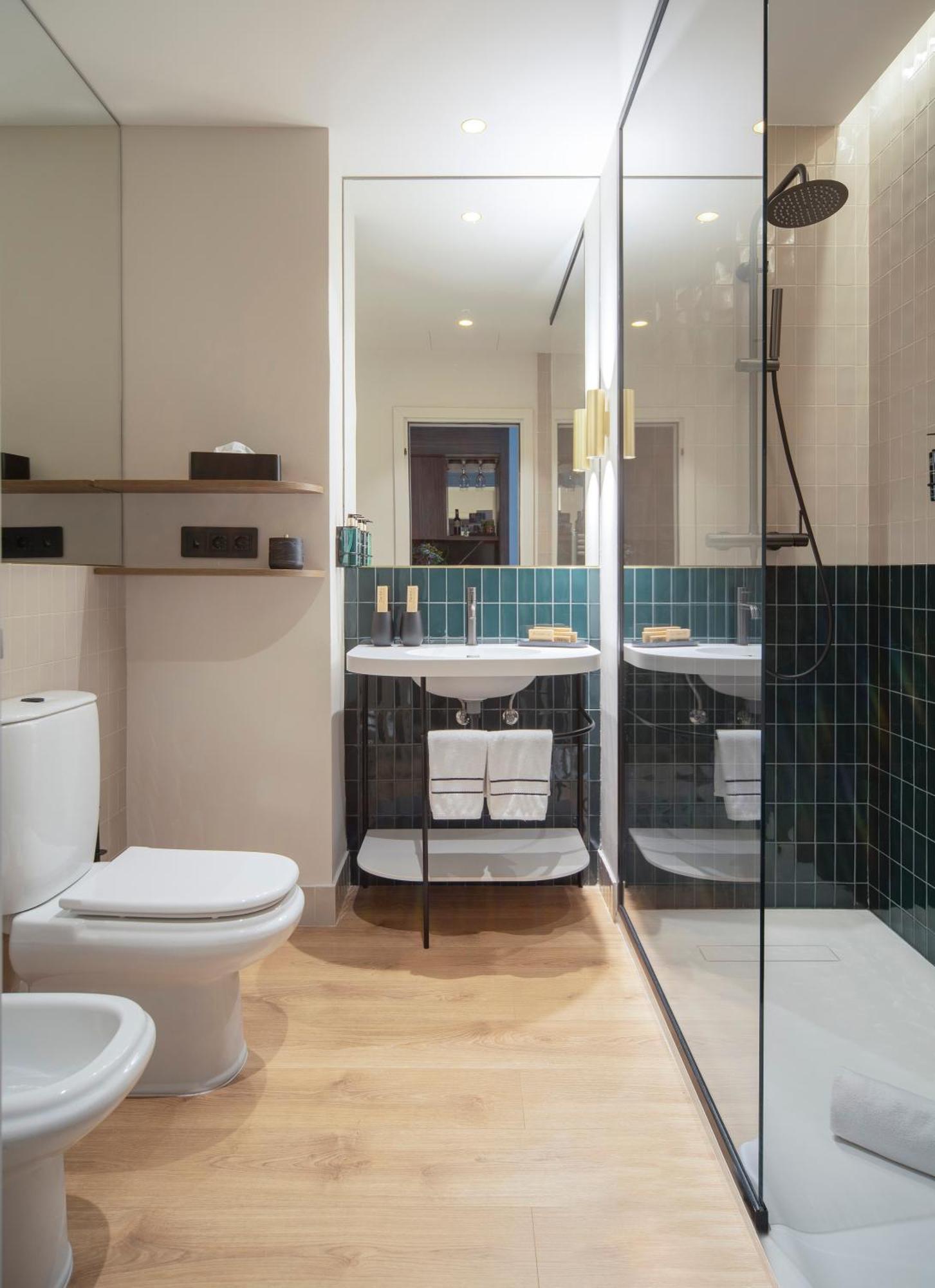 Premium Guestroom,1742602136:JPEG