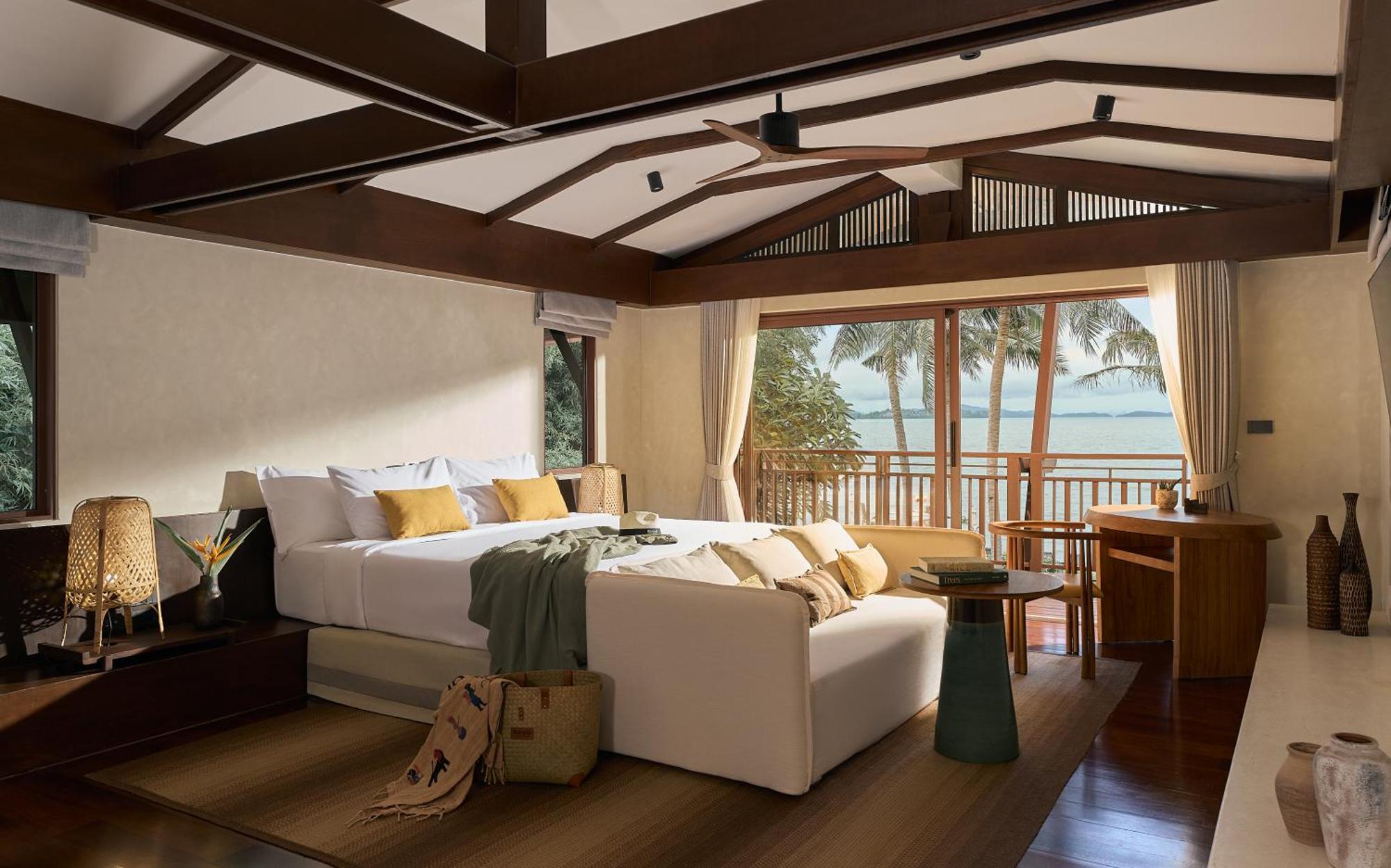 LUX 5-Bedroom Grand Beachfront Pool Villa Unlimited 24-Hour Water Shuttle Service