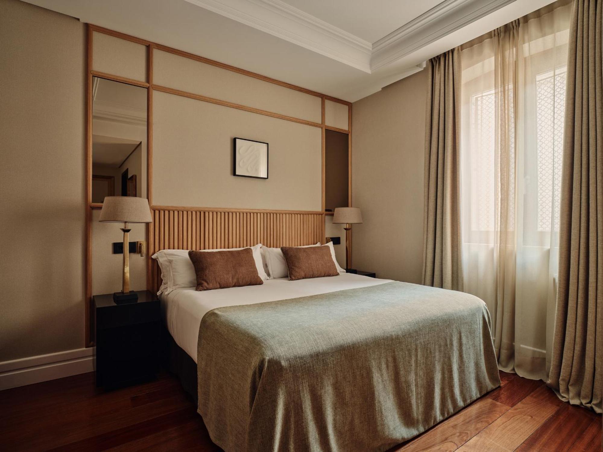 Standard Double Room,1742635395:JPEG