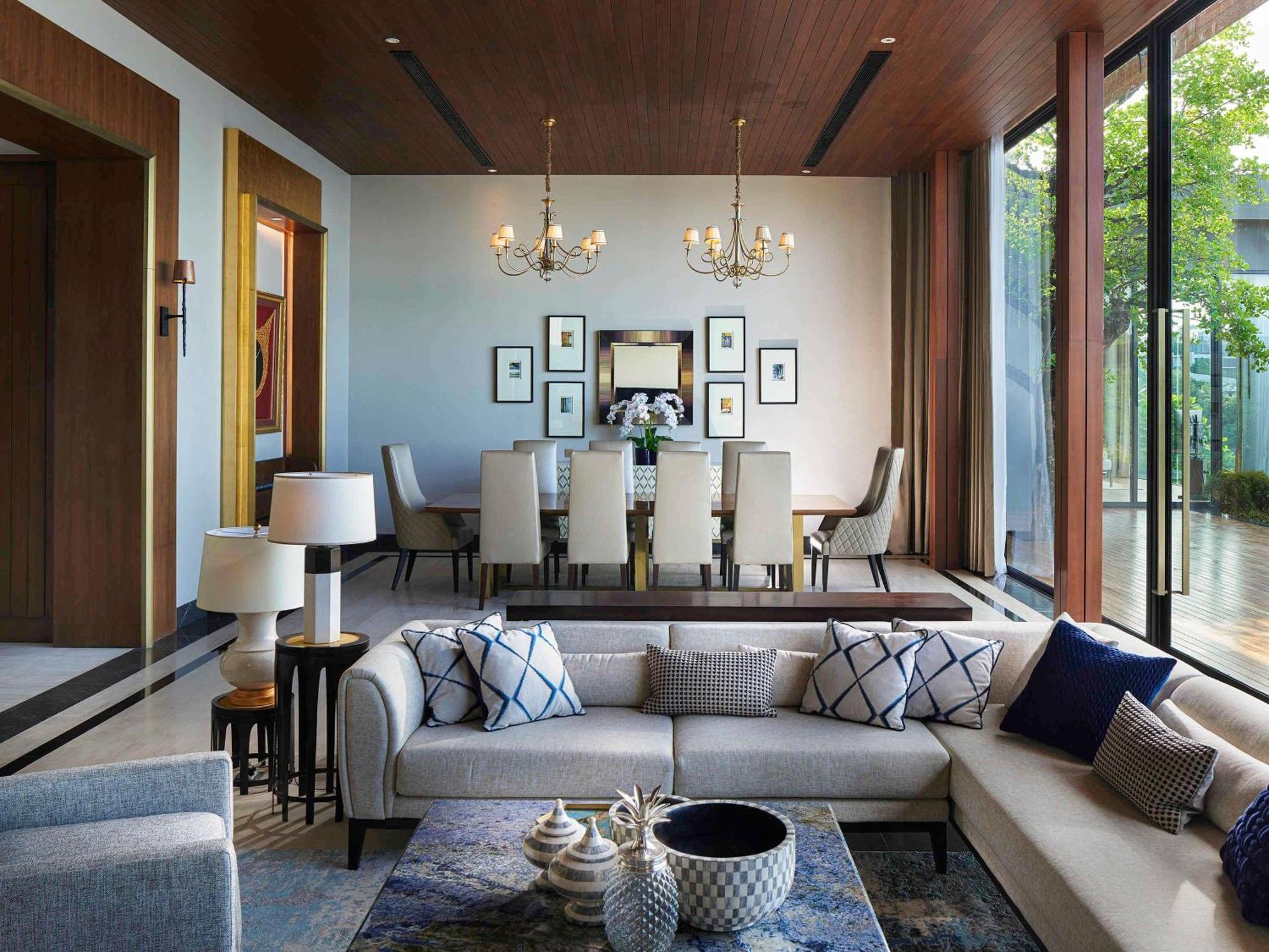 Four-Bedroom King Suite Ocean View Infinity Pool Hilltop Cliff