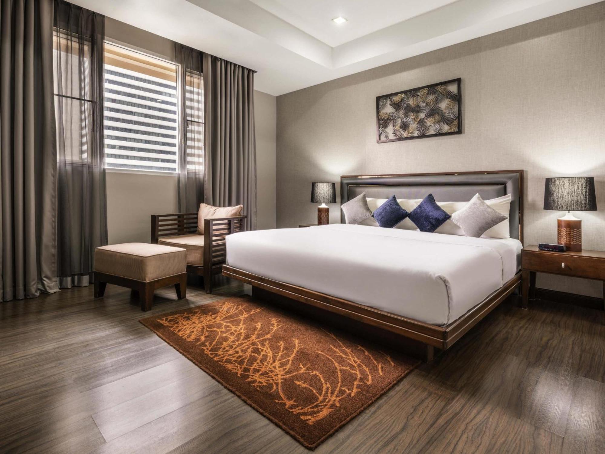 Executive King Suite