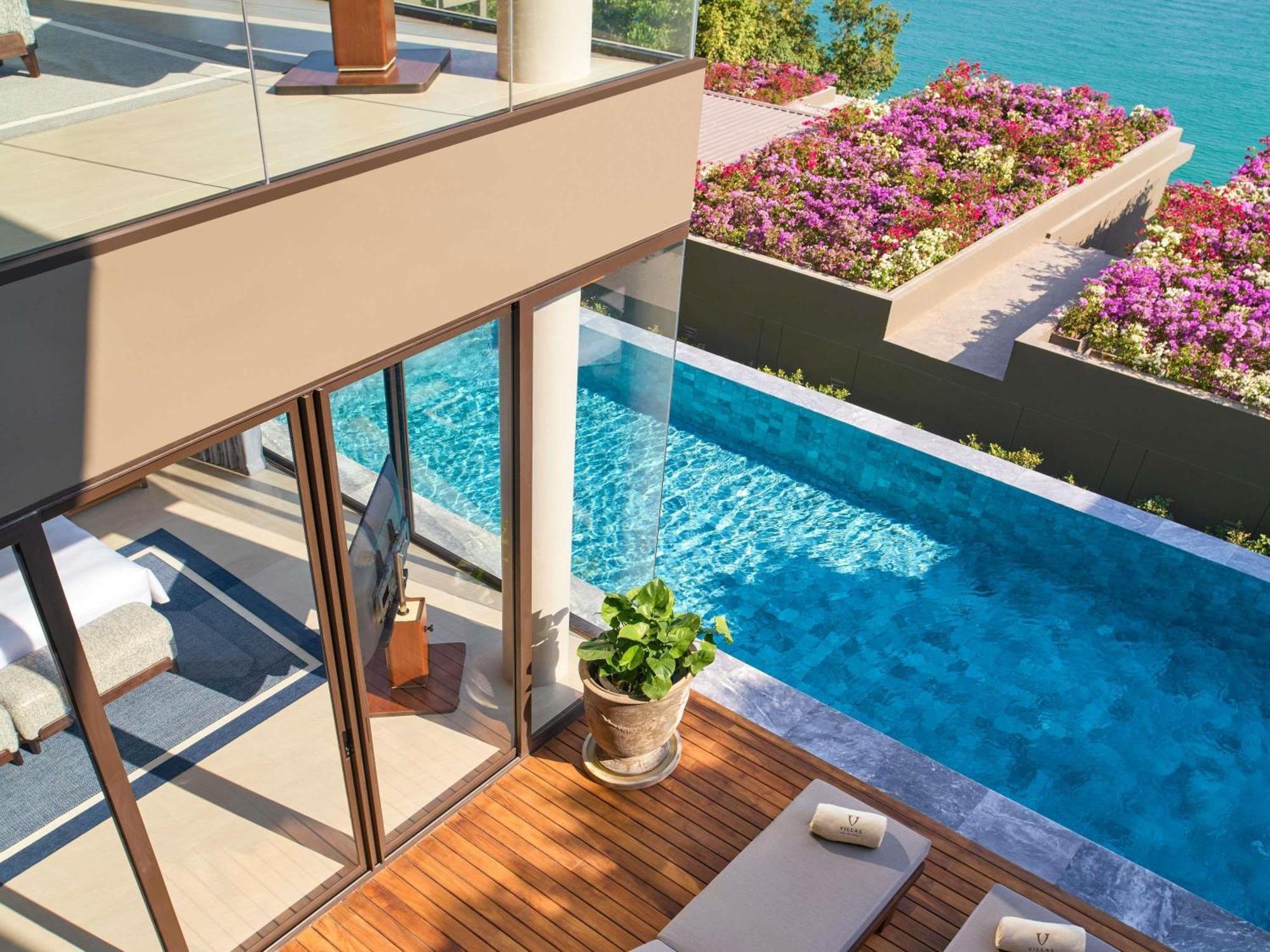 Three-Bedroom Executive Villa Sea View