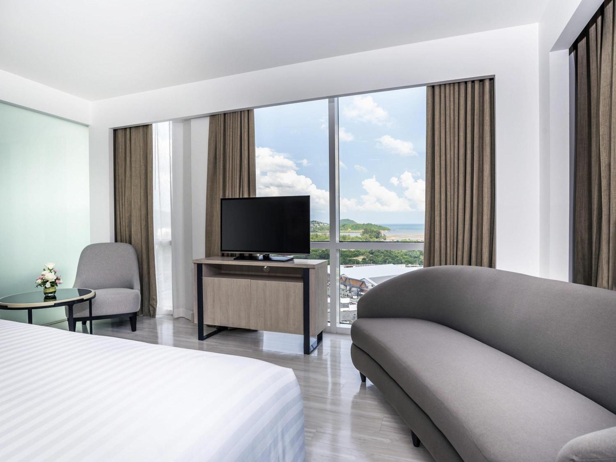 Executive Suite