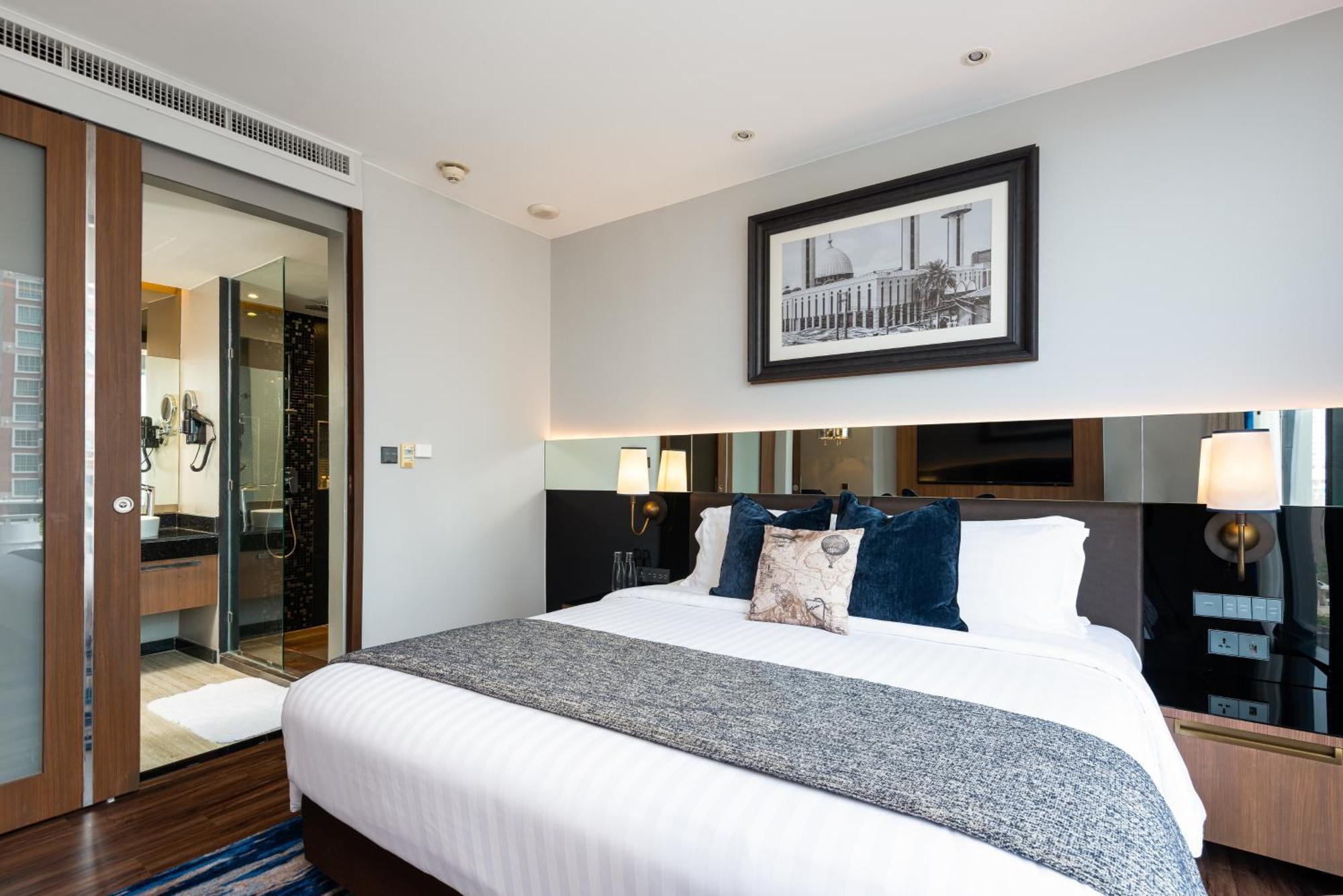 Montraj Club One Bedroom Suite