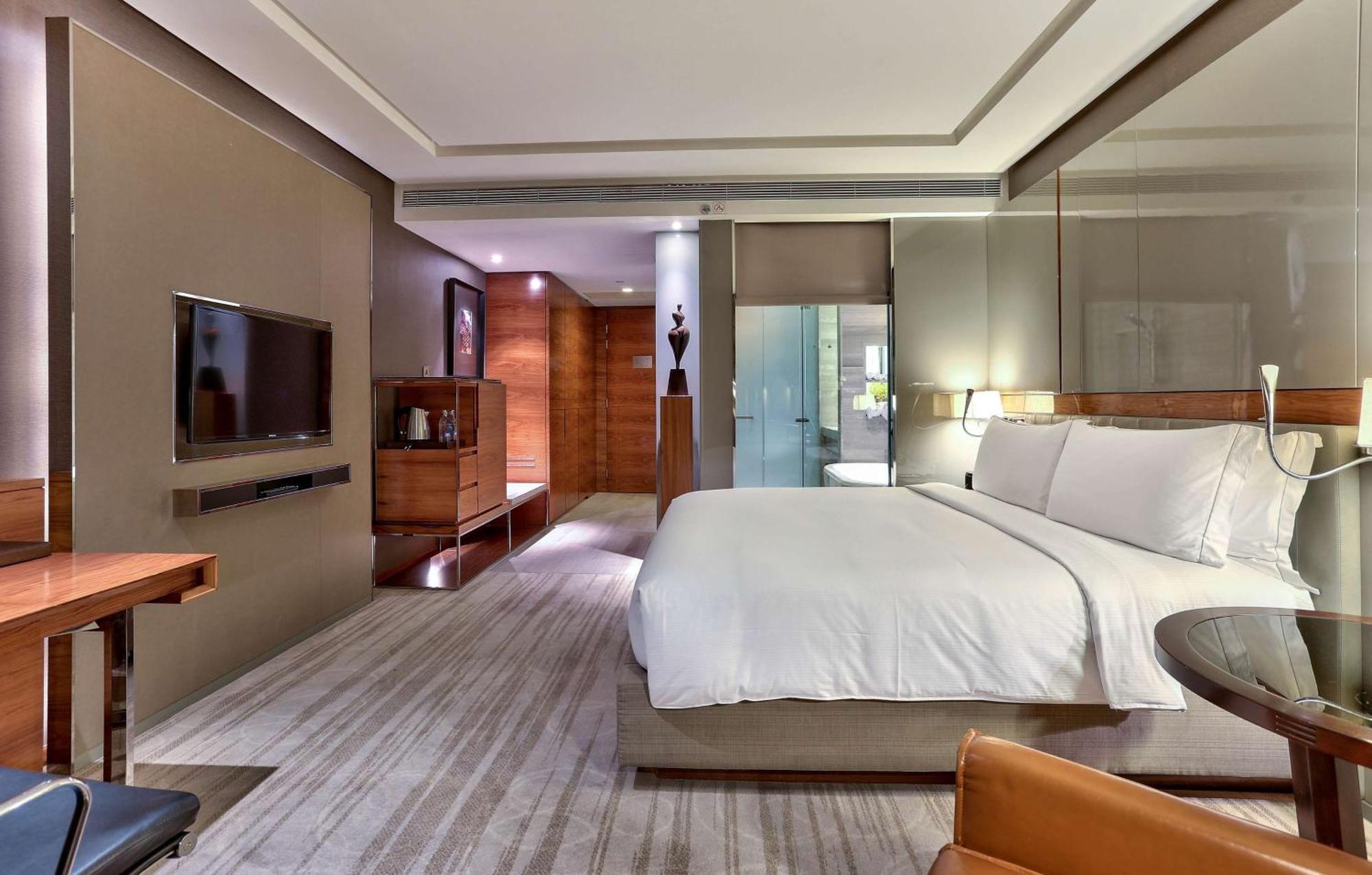 Executive King Room