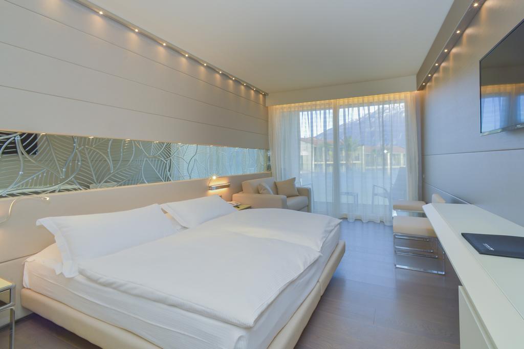 Junior Suite con Vista Lago Parziale