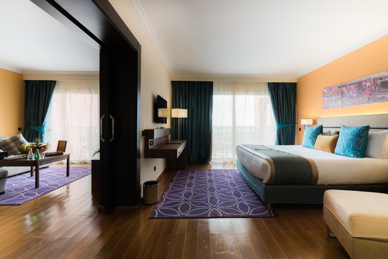 Prestige Suite Jaccuzi Two Double Rooms Pool View