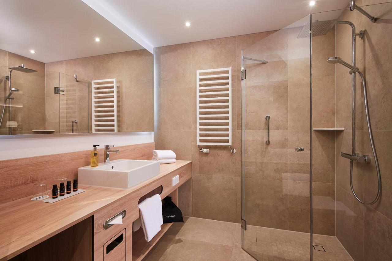 Business Triple Room,765738142:JPEG