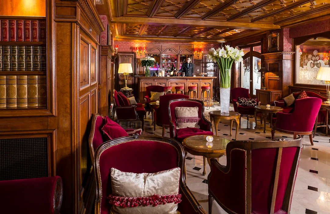Hotel Regina Louvre-1