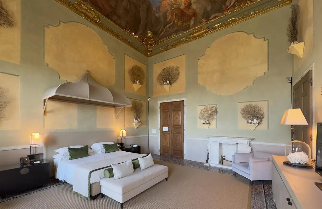 Hotel Palazzo Durazzo Suites-1