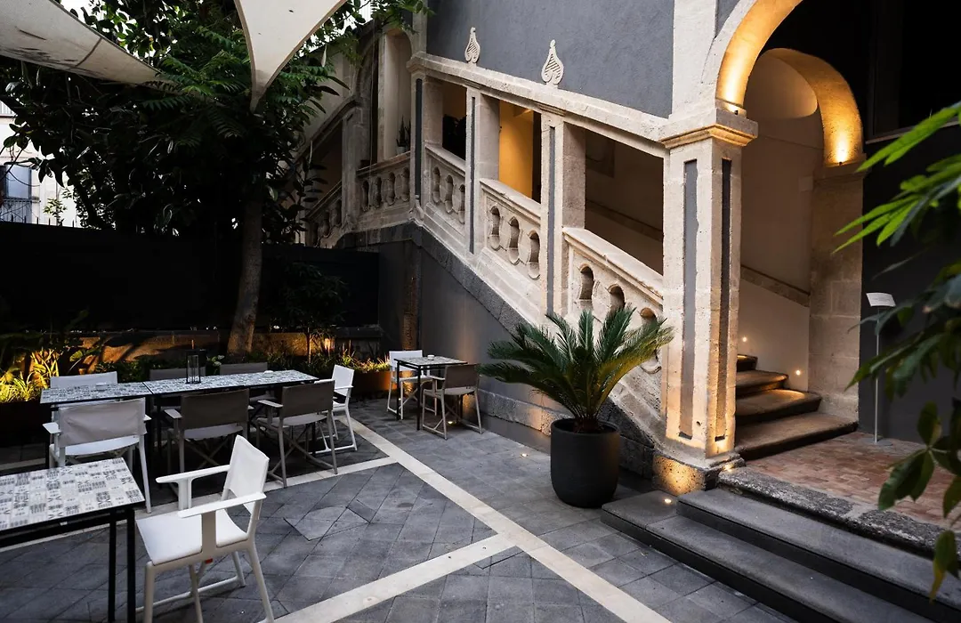Palazzo Sangiorgio-1