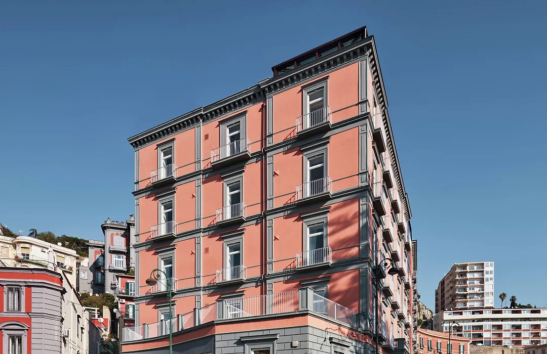 De Bonart Naples, Curio Collection By Hilton-1