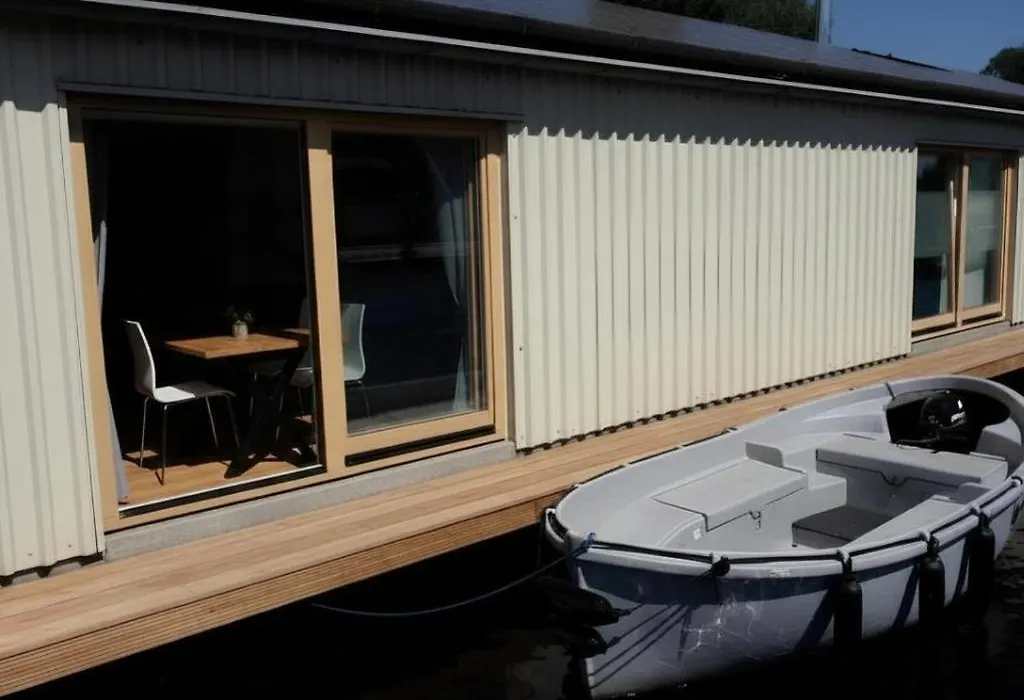 B&Boathouse Amsterdam With Bikes And Motorboat-1