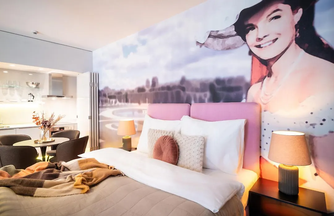 Old Royal Post Boutique Hotel & Premium Suites-1
