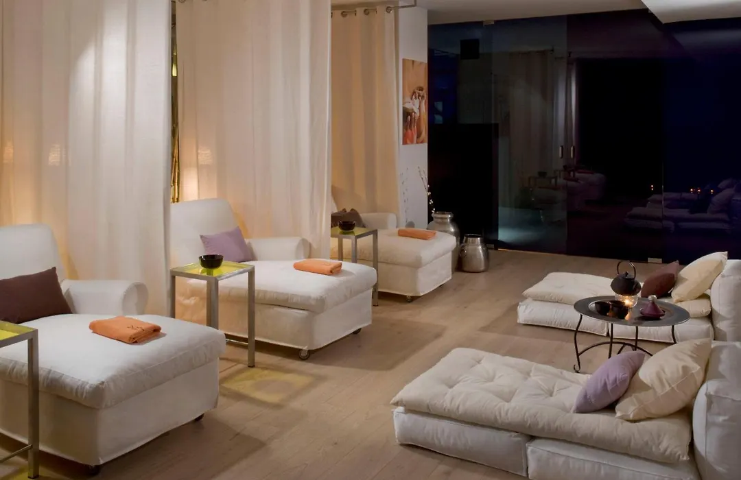 The Level at Meliá Barcelona Sky-1
