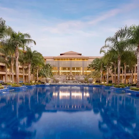 Dusit Thani Lakeview Cairo-3