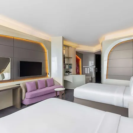 V Hotel Dubai, Curio Collection By Hilton-3