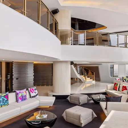 V Hotel Dubai, Curio Collection By Hilton-2